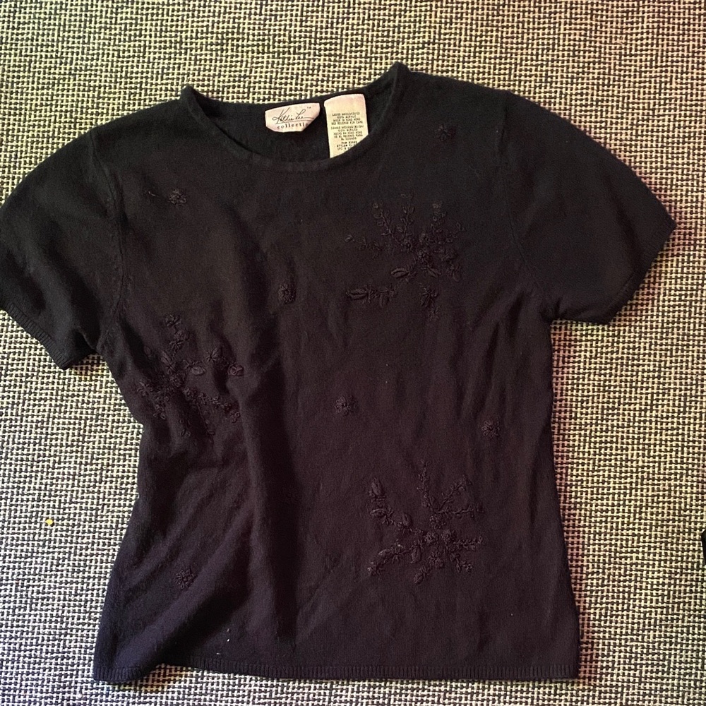 Dark Short Sleeve Sweater Top Vintage